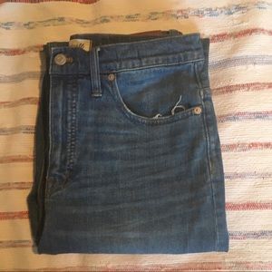 Madewell Slim Wide Leg Crop Jeans in Garrett Wash